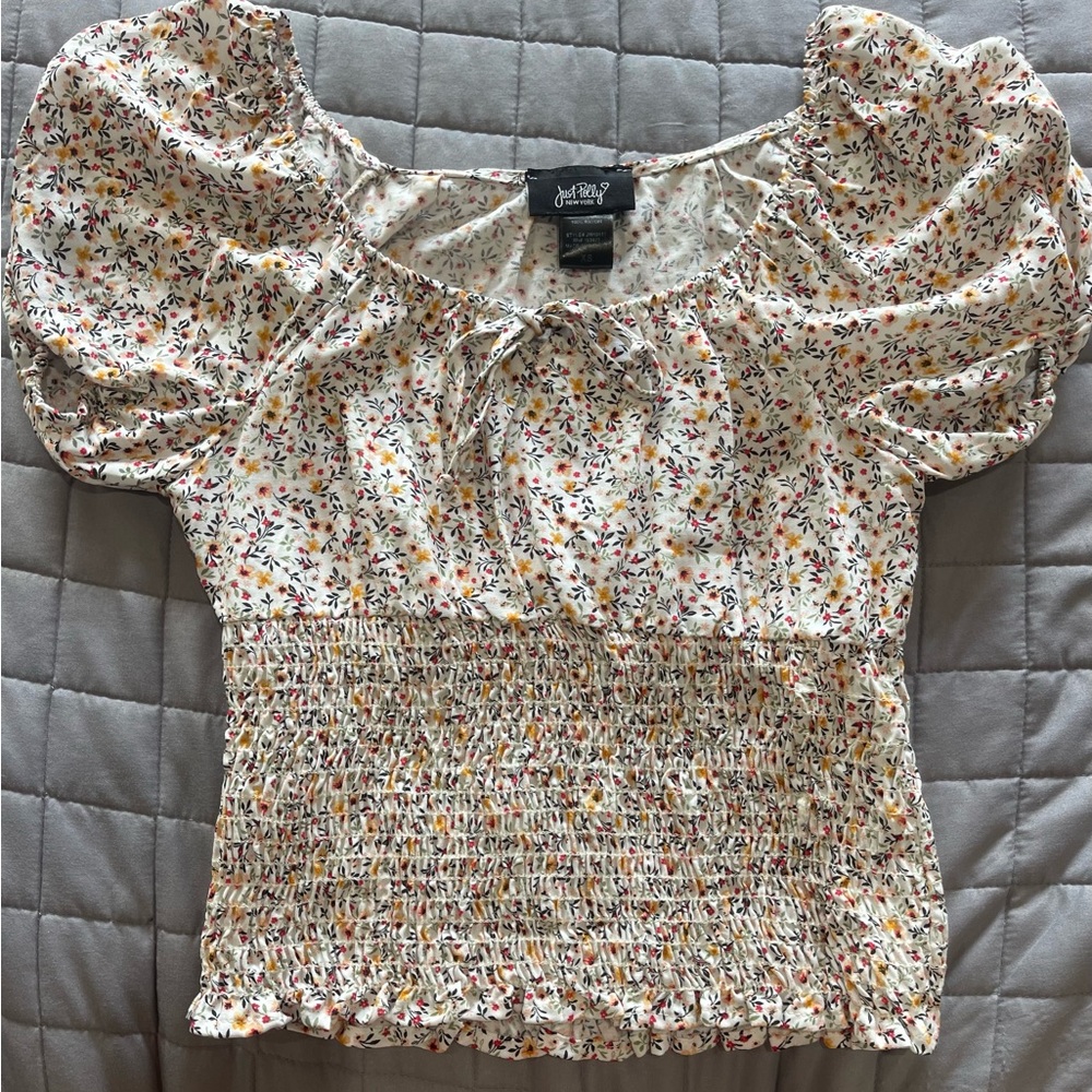 Just Polly Blouse 🤍